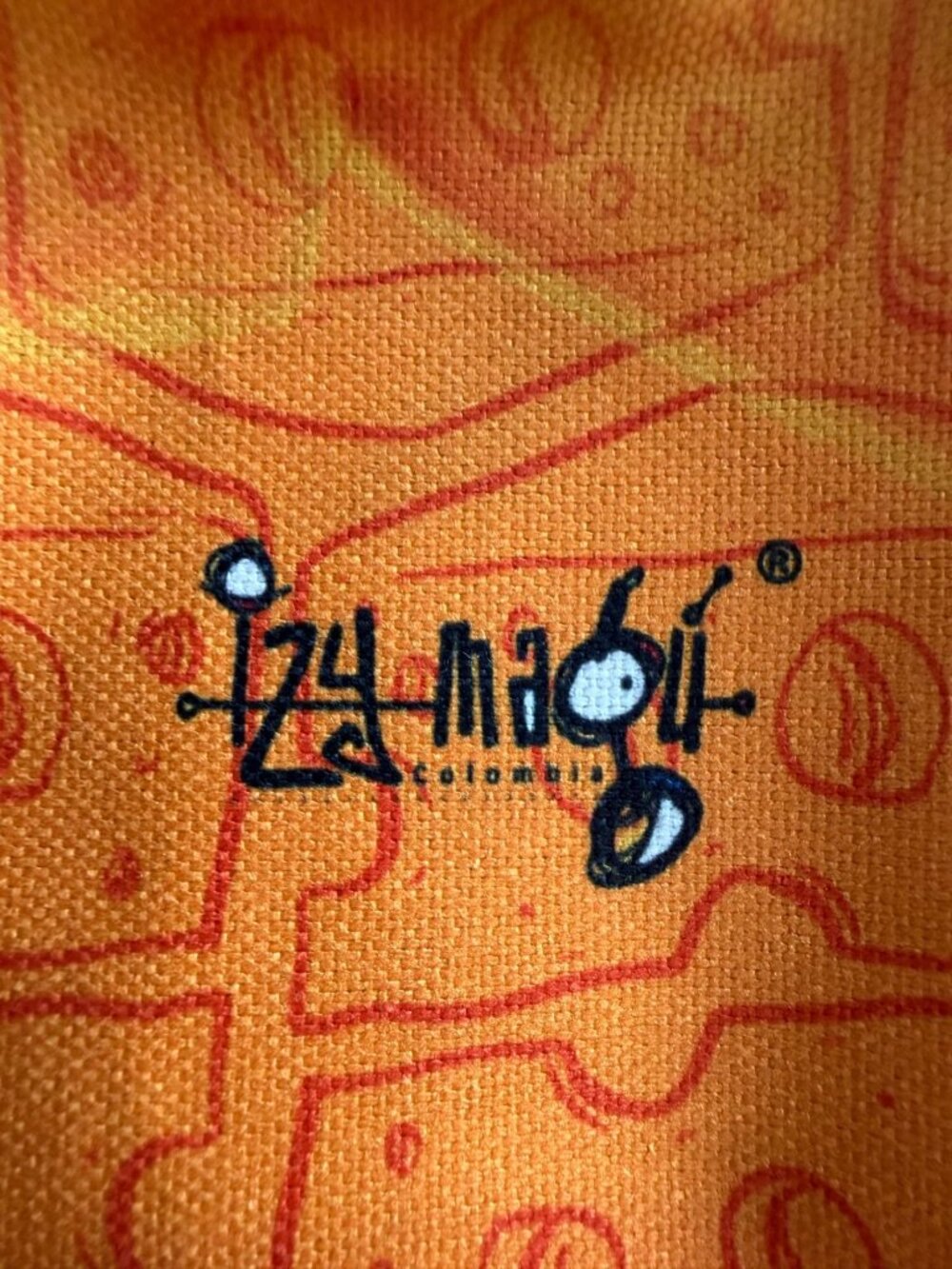 Izy Magü Colombian Artist Apron Wine Theme Si No Toma Vino Pa Que Vino Bogota - Picture 3 of 6